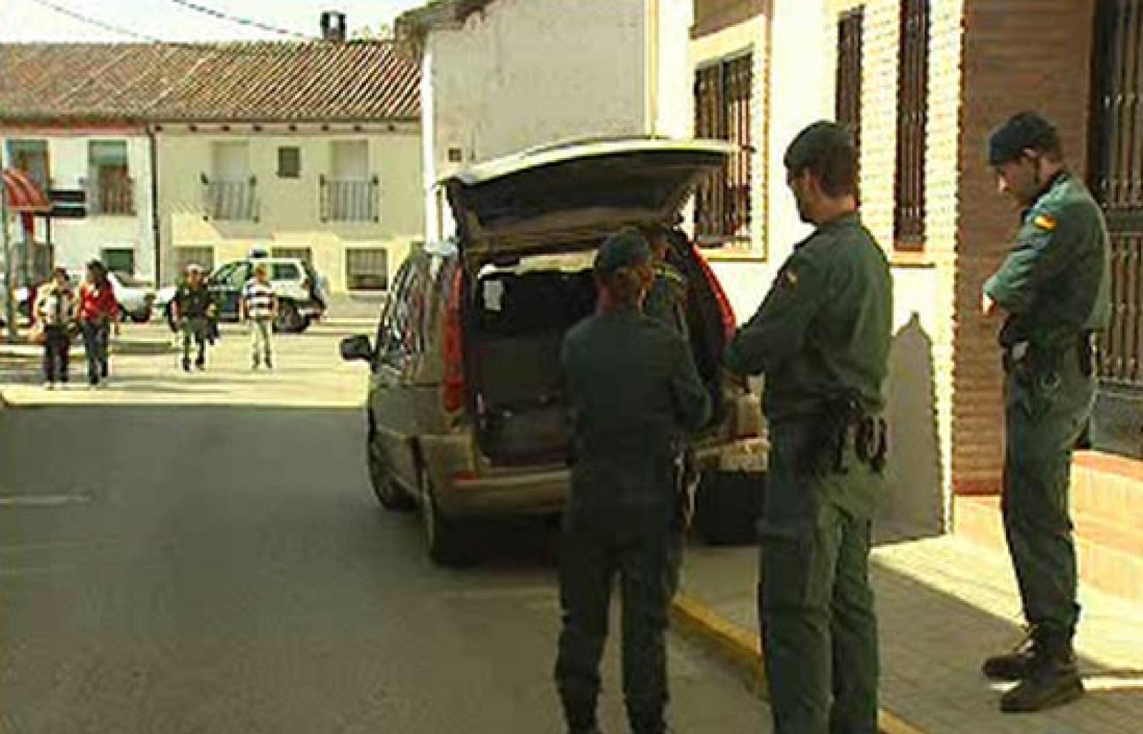 Un joven de 20 años mata a su madre | Ver