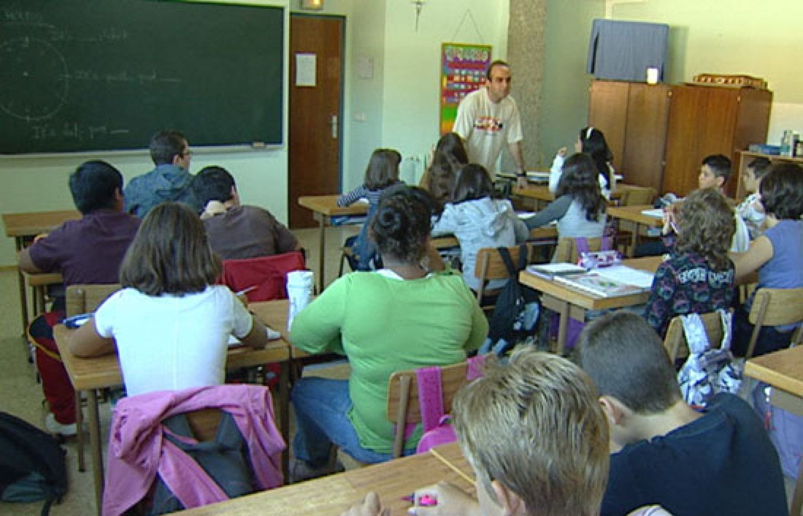 Los profesores españoles reclaman más medios y menos alumnos por clase