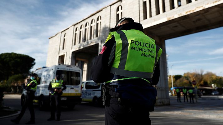 Telediario 1 - Investigan el asesinato de un joven apuñalado por la espalda en Madrid
