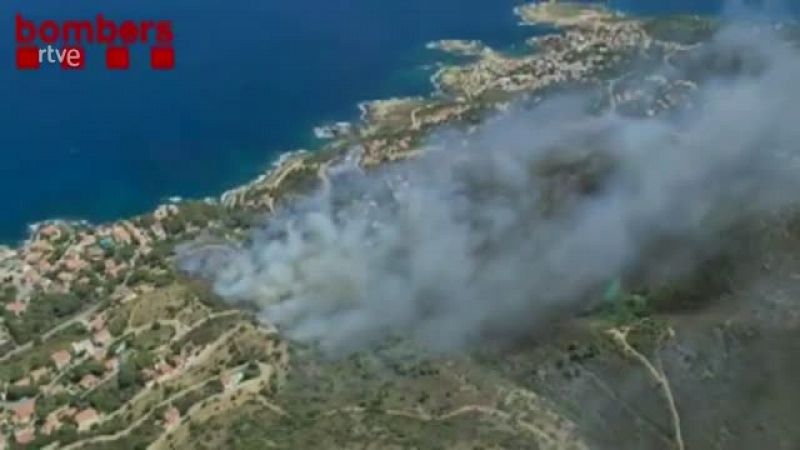 L'incendi de Llançà afecta zona forestal del parc natural del Cap de Creus