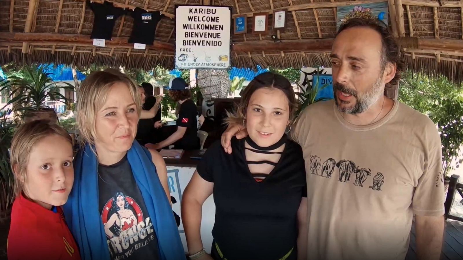 Mi familia en la mochila. Family Run - Ruta África - Episodio 11: Tanzania: De Stone Town a Nungwi, Isla de Zanzíbar - ver ahora