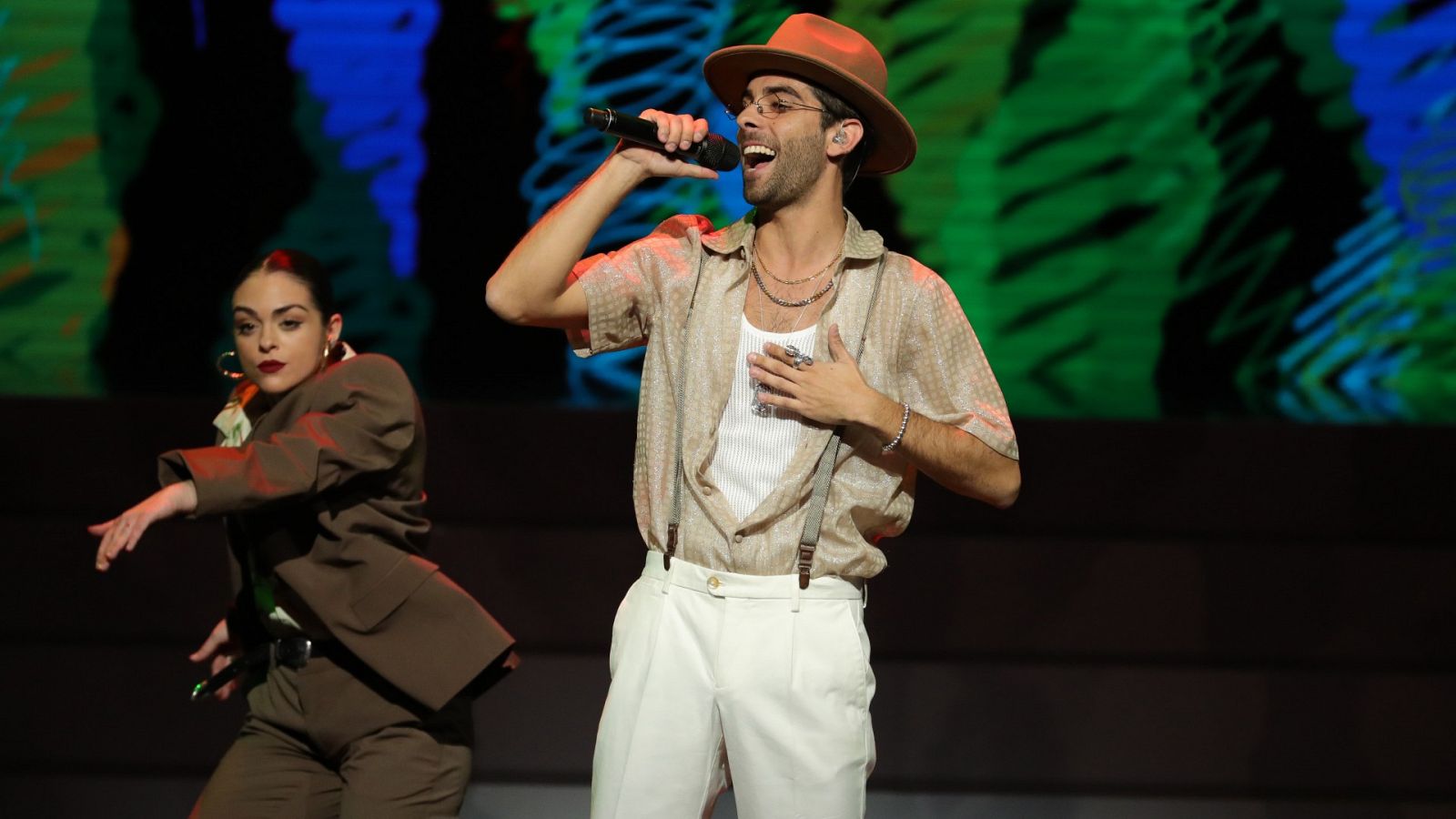 Don Patricio regresa con el tango "Ciao Bella" | Ver