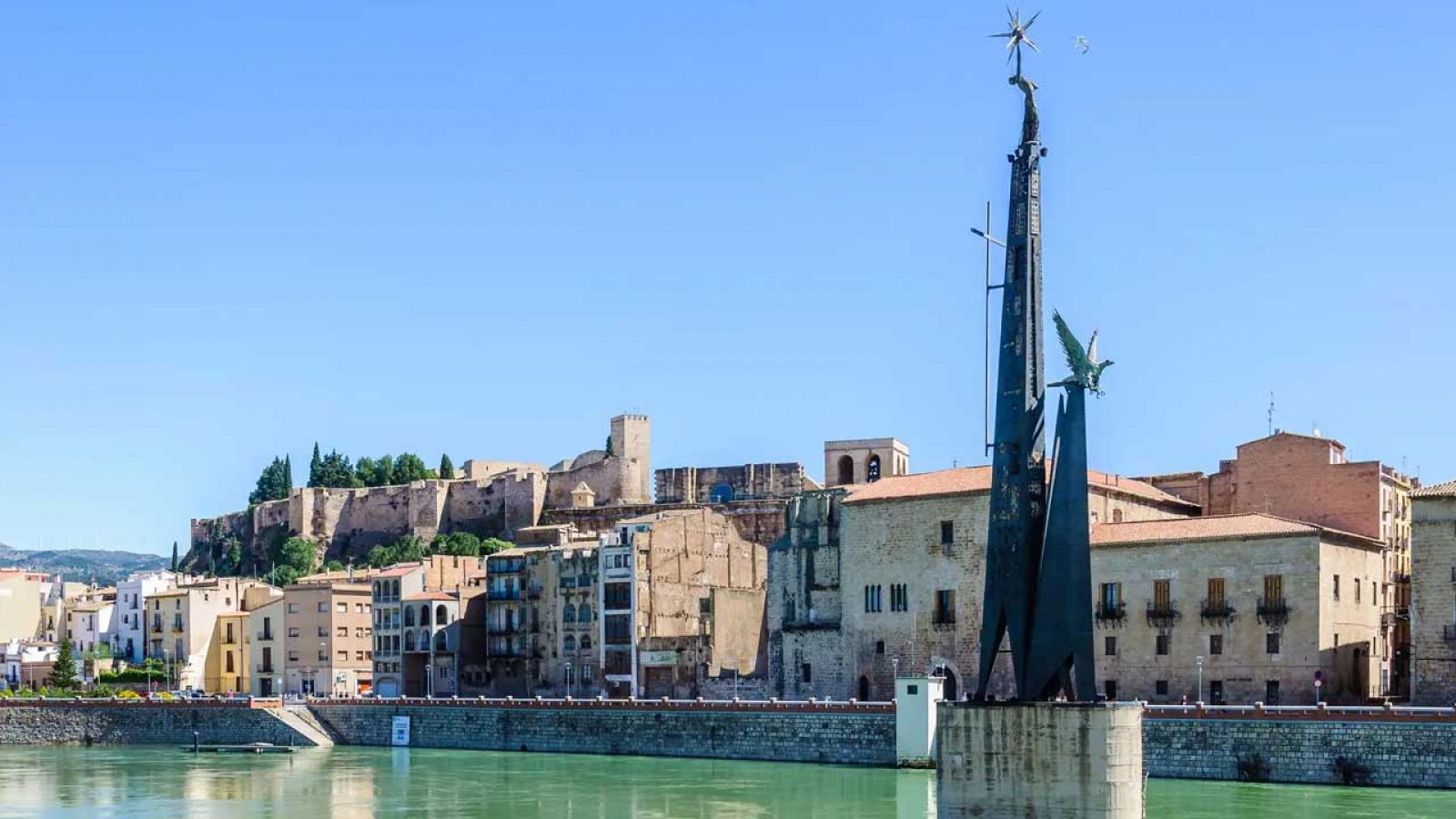 El monument de la discòrdia a Tortosa