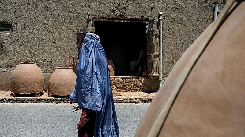 El avance de los talibanes en Afganistán, un riesgo para los derechos de la mujer