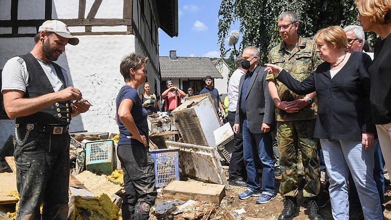 "Surrealista y terrorífico", así califica Merkel la devastación en las localidades más castigadas por las inundaciones