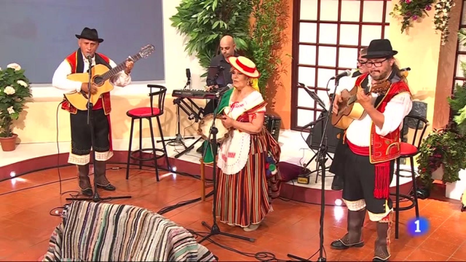 Tenderete - 18/07/2021 con el Trío Acaymo, Pepe Benavente y The Revelation Big Band.