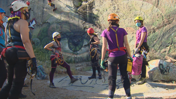 Espeleólogas: \"Para llegar al corazón de la tierra, más vale técnica que fuerza\"