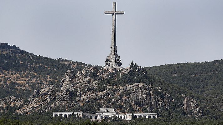 El Gobierno aprueba la Ley de Memoria Democrática, que prohibirá fundaciones franquistas y resignificará el Valle