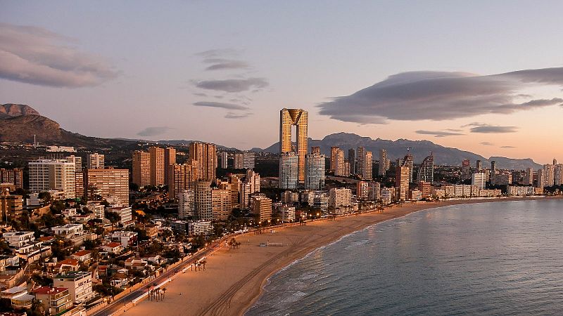 El rascacielos Intempo de Benidorm: 15 años de polémica para construir la torre residencial más alta de Europa