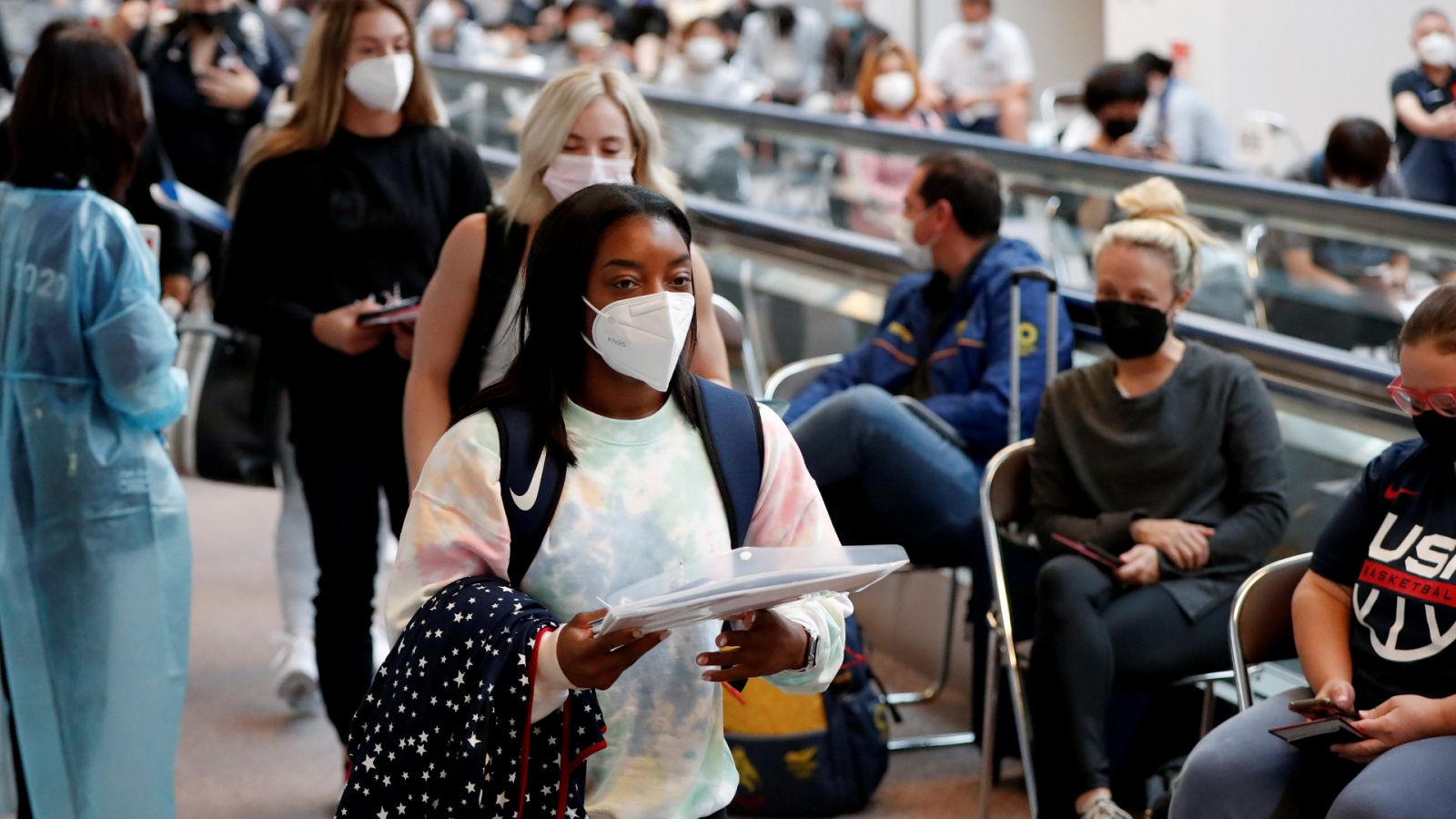 El equipo de gimnasia estadounidense, con Simone Biles, abandona la Villa Olímpica por el COVID