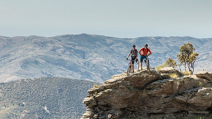 Deportes de aventura en Sierra Nevada en verano