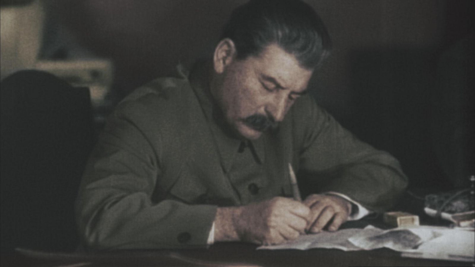 Apocalipsis: Stalin - Episodio 2: Rojo