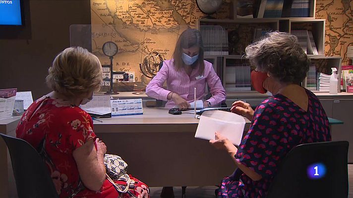 Telediario 1 - Aumenta la clientela de las agencias de viajes para evitar imprevistos por la COVID-19