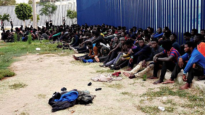 Más de 200 personas franquean la frontera de Melilla en un nuevo salto