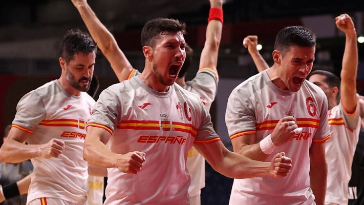 Los Hispanos vencen 28-27 a Alemania en su debut