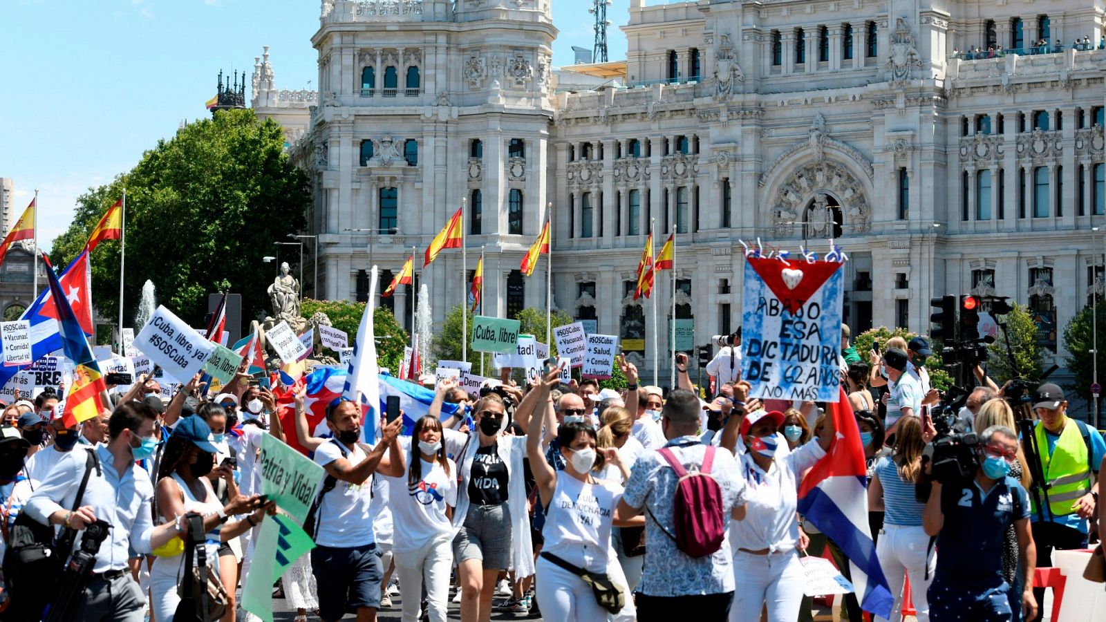 Manifestación en Madrid en defensa de los derechos humanos en Cuba