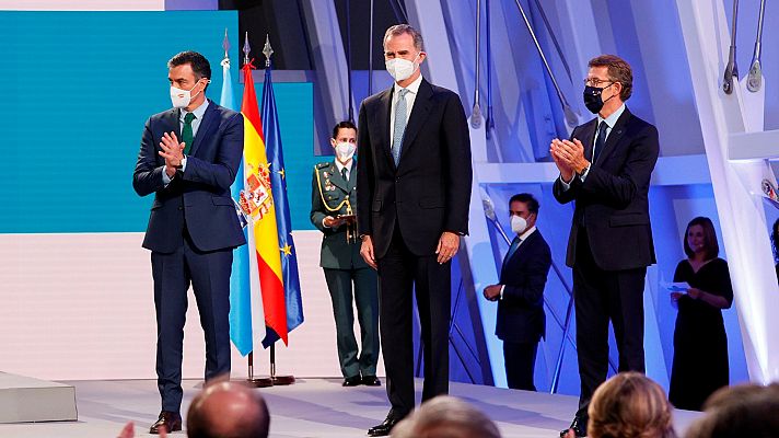 Telediario Fin de Semana - Felipe VI, Sánchez y Feijóo coinciden en la entrega de la Medalla de Galicia en Santiago de Compostela