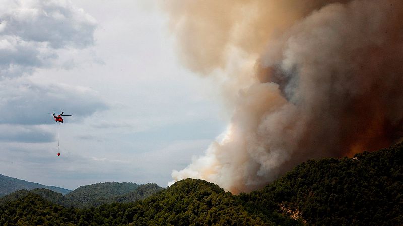 Siguen las tareas de extinción de los incendios declarados en Tarragona, Albacete y Huelva