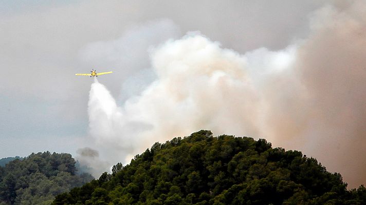 Estabilizado pero no controlado el incendio de Tarragona