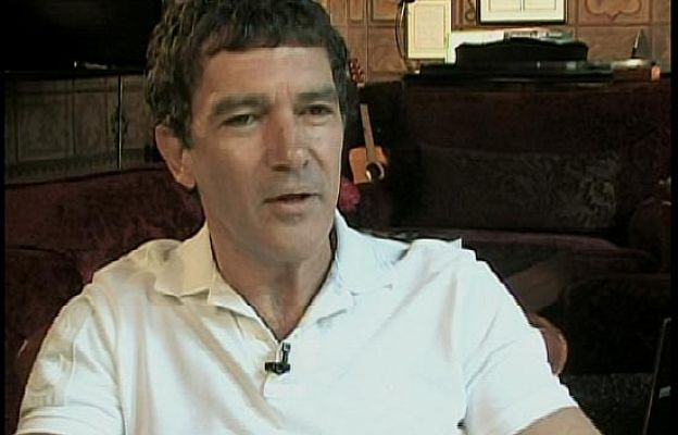  - Entrevista con Banderas