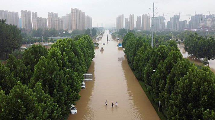 Indignación y denuncias de negligencia en China por las inundaciones que se cobraron la vida de 71 personas