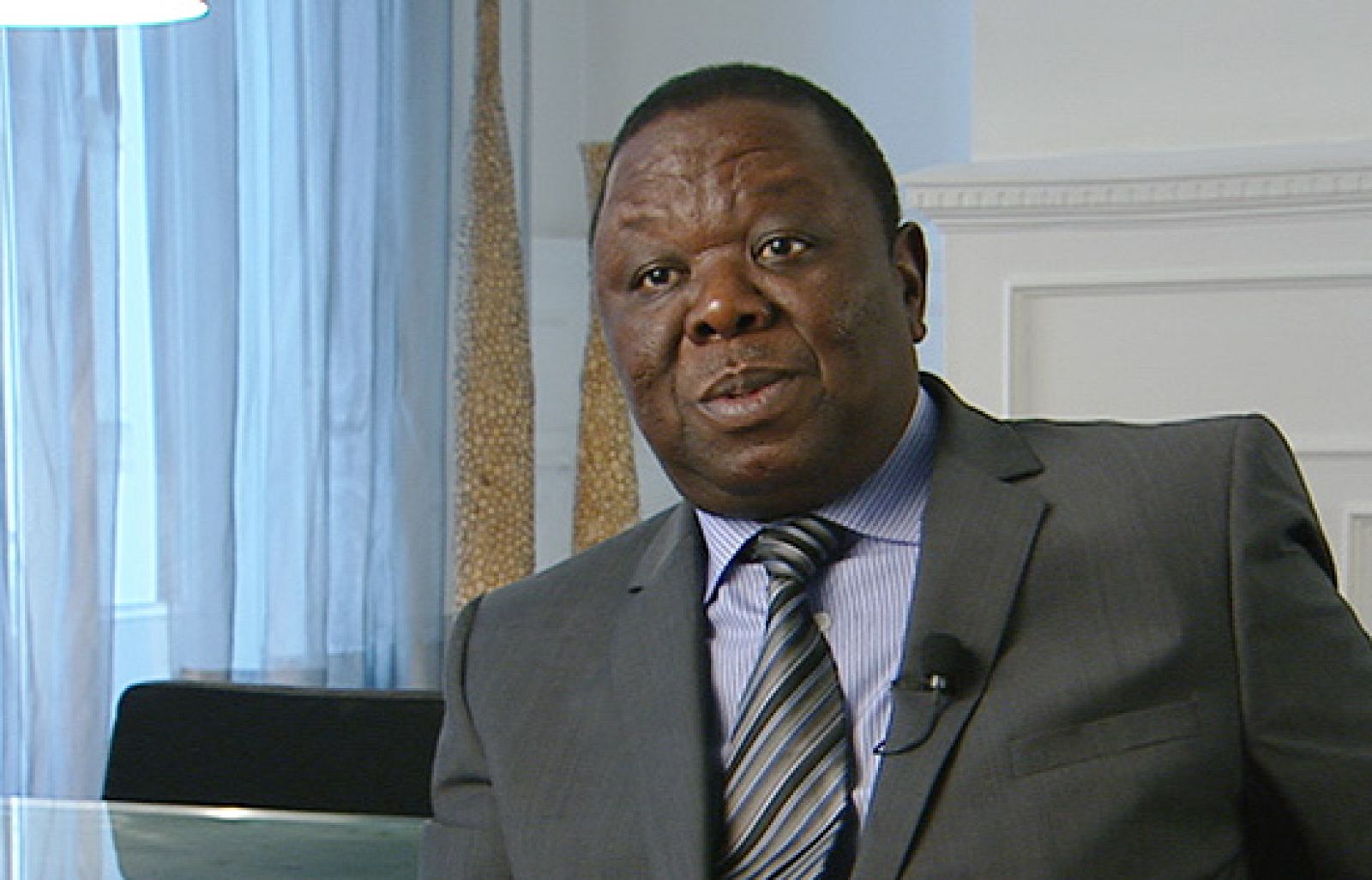 Morgan Tsvangirai: 'Vamos por el camino correcto' | Ver