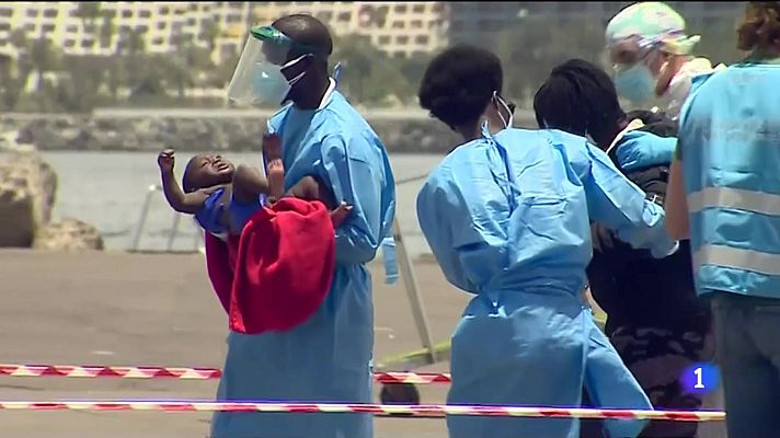 Telecanarias - Situación insostenible de los menores migrantes en Canarias