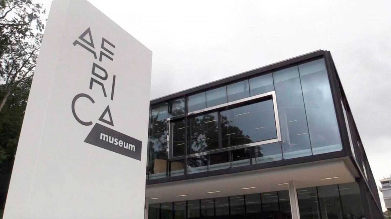Bélgica pretende devolver todas las obras de arte expoliadas a sus antiguas colonias africanas - RTVE.es