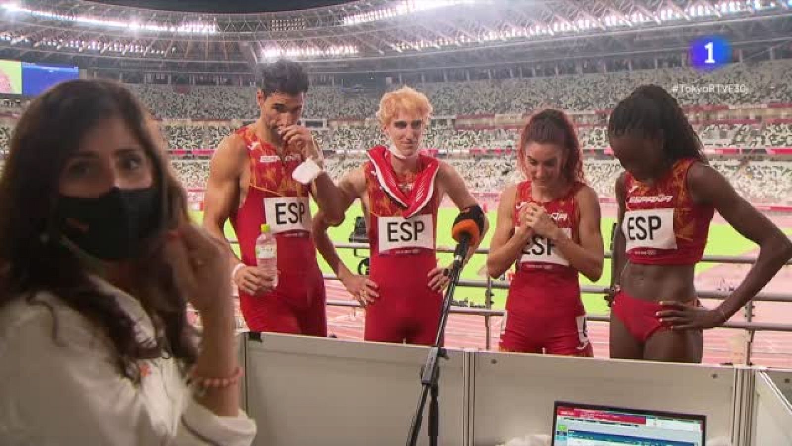 El 4x400 mixto, emocionado tras lograr final y récord de España