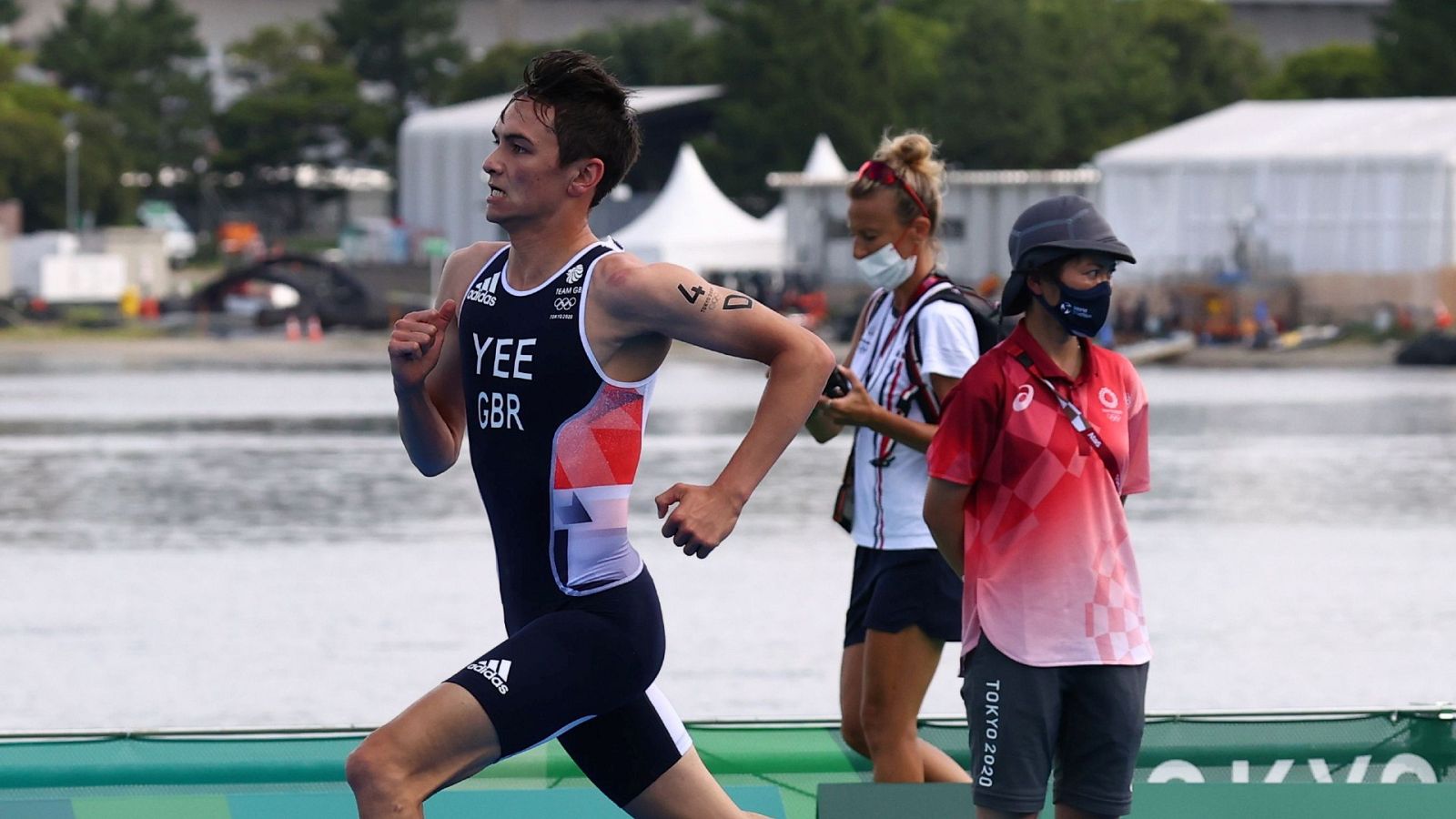 Gran Bretaña consigue el primer oro olímpico en triatlón mixto 