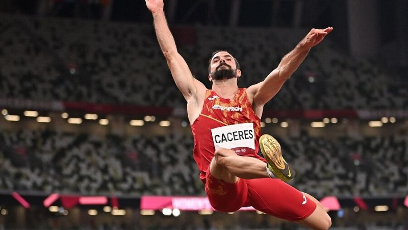 Tokyo 2020 | Eusebio Cáceres se mete en la final de longitud con un salto de 7.98