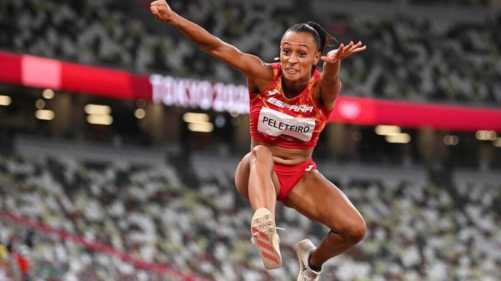 Ana Peleteiro y Yulimar Rojas, en la final de triple salto