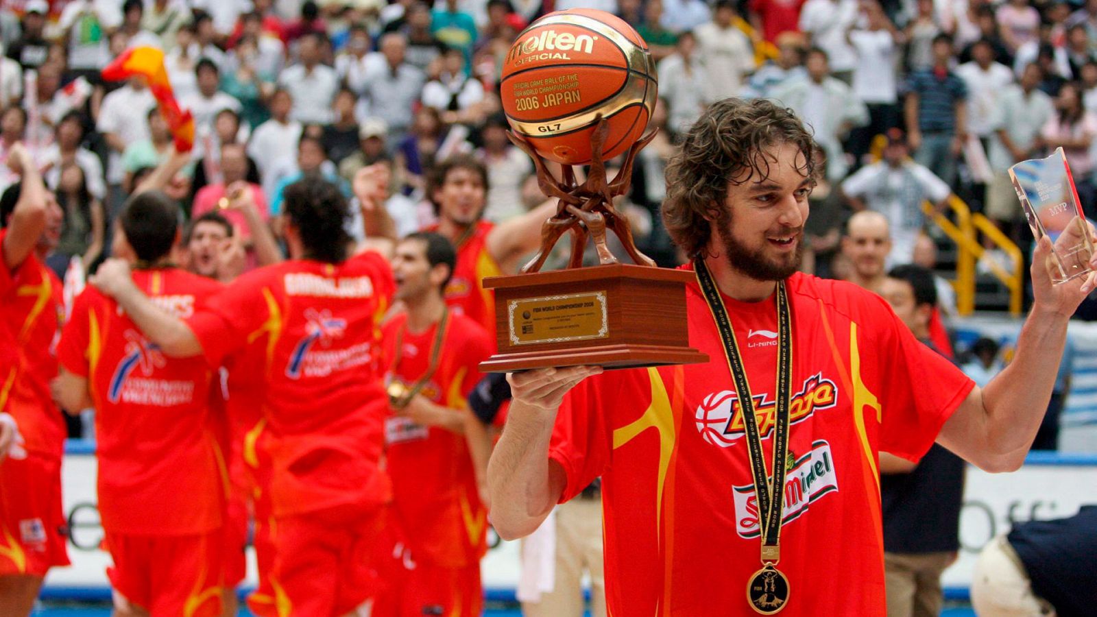 Pau Gasol, o cmo cambi todo en el baloncesto espaol - Ver ahora