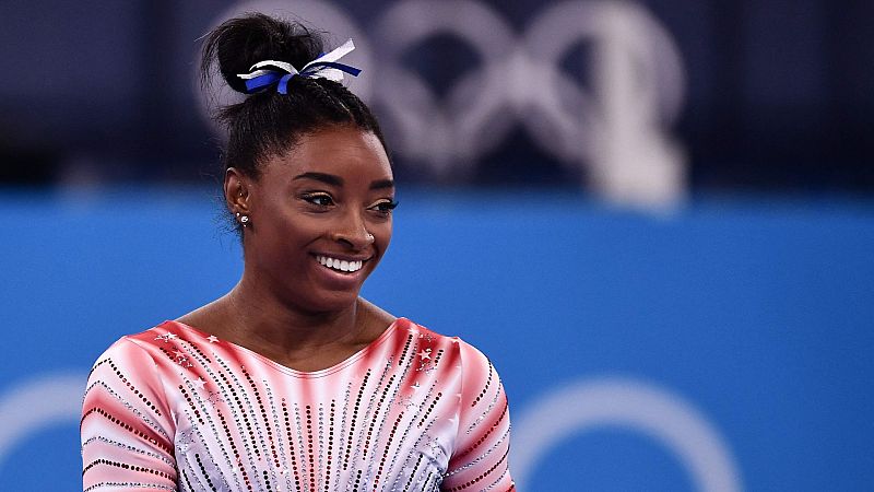 Simone Biles se lleva el bronce en la final de bara