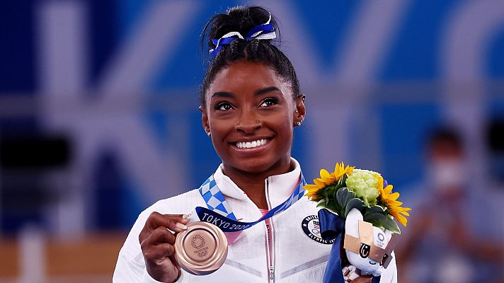 Telediario 2 - Simone Biles se despide de Tokyo 2020 con un bronce