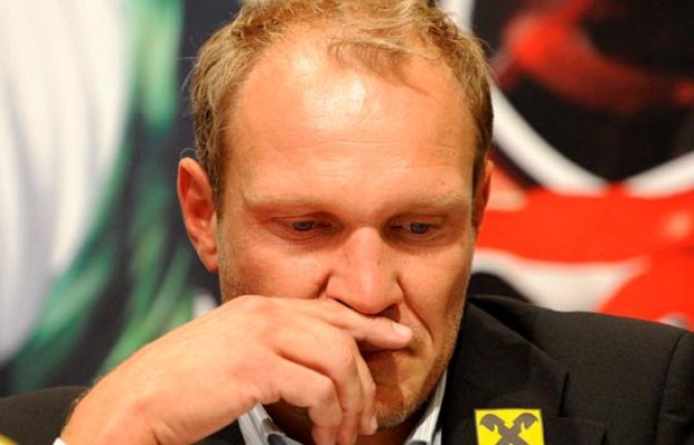  - Emocionada despedida de Maier