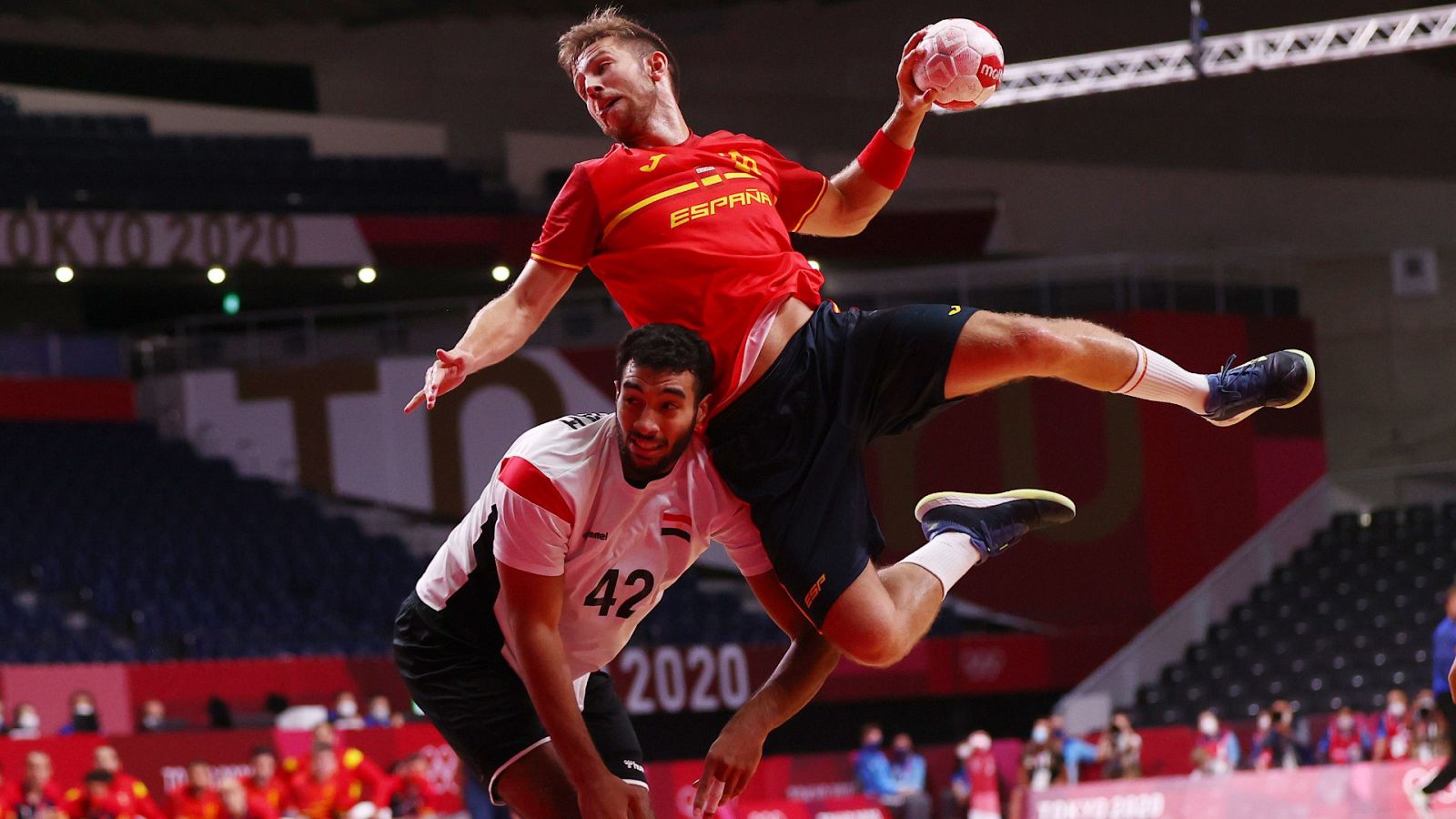 Tokyo 2020 - Los 'Hispanos' ganan sufriendo a Egipto y se coronan con el bronce - Ver ahora