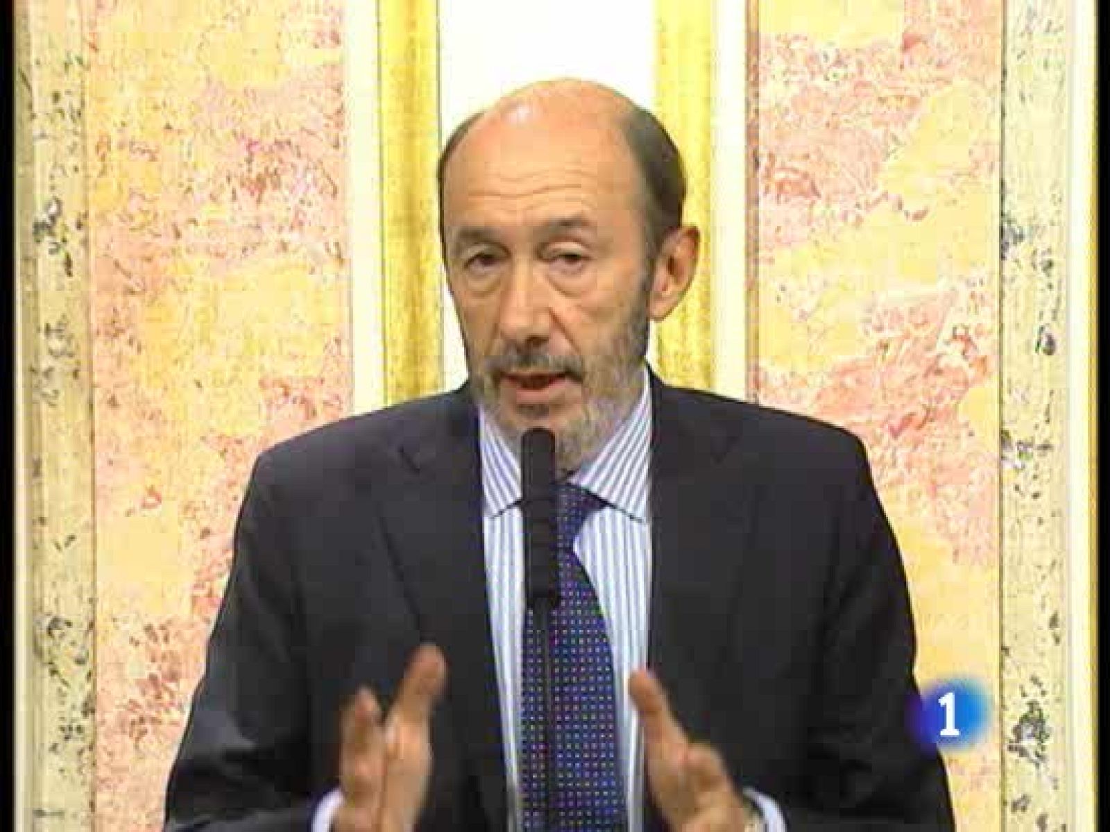 Otegi era vigilado por la policía. Cruzó la frontera en al menos seis ocasiones para mantener reuniones en Francia. Otegi estaba en libertad condicional y no podía abandonar territorio español salvo con permiso oficial de la Audiencia Nacional. Un permiso que Otegi Solicitó este verano con motivo de unas vacaciones y que le fue  denegado.