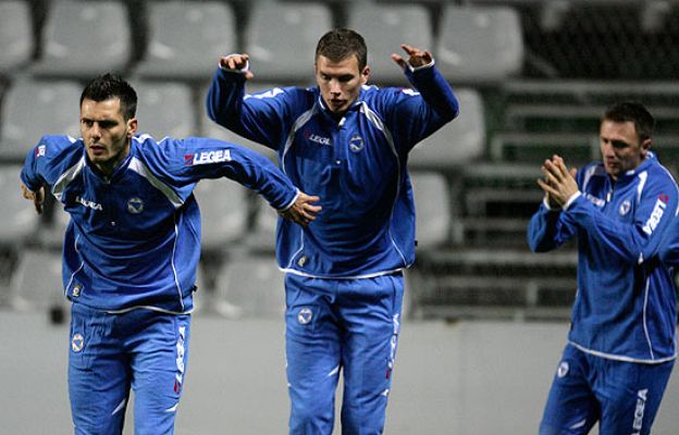  - Bosnia mira a la repesca