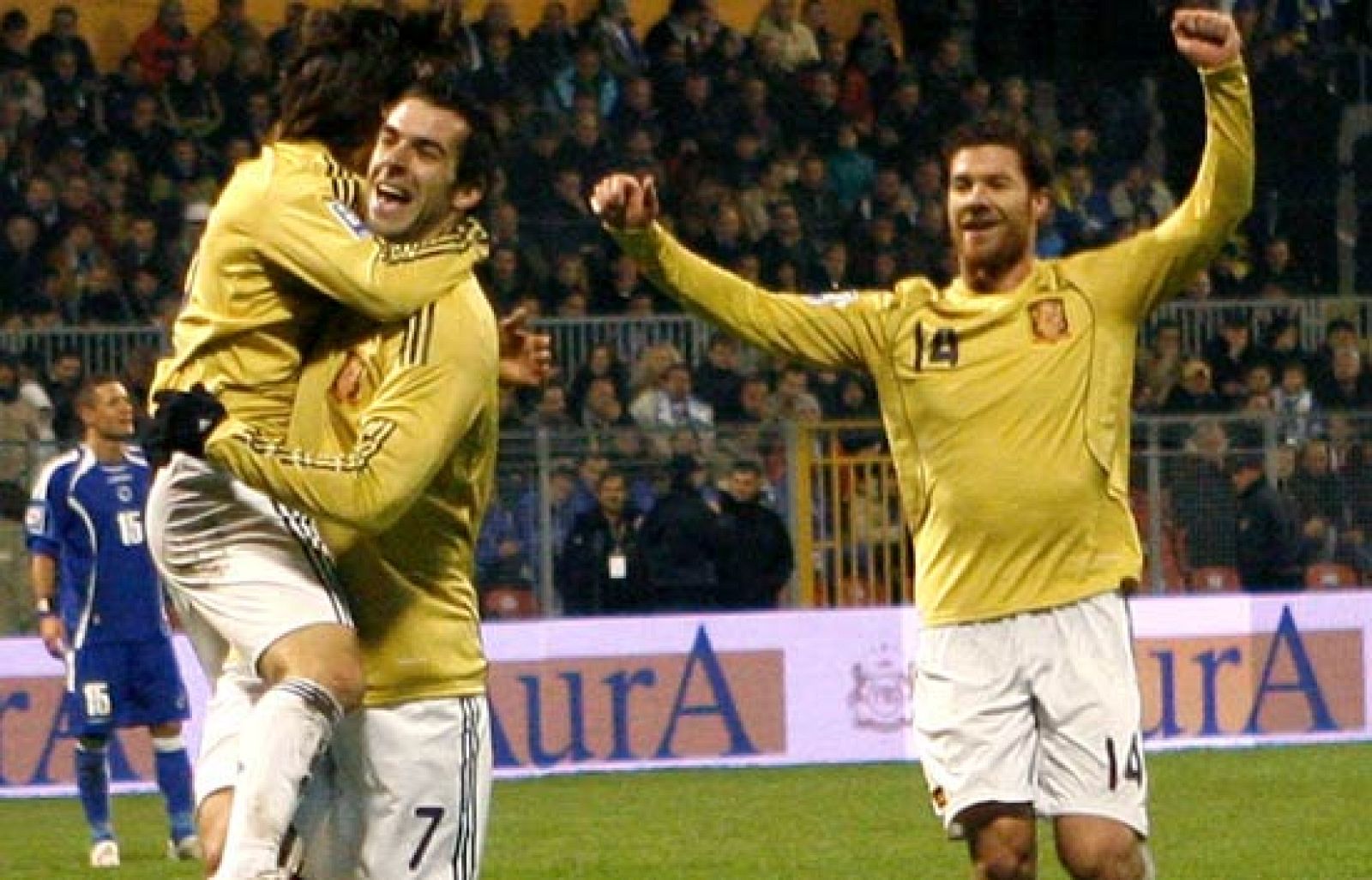 Silva se aprovecha de un error 0-2 | Ver