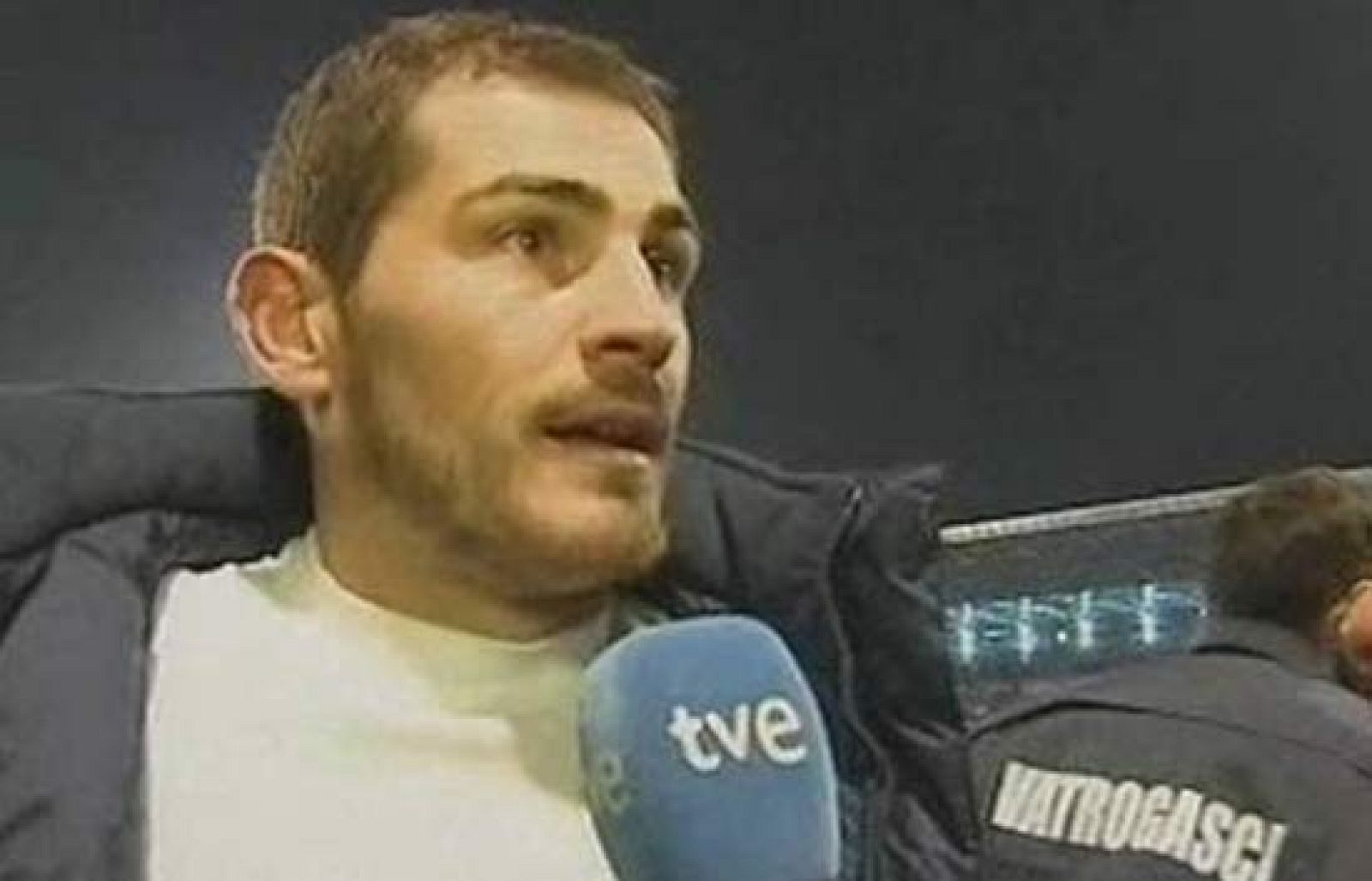 Casillas h adeclarado a la selección como una seria candidata al Mundial de 2010. Por su parte, Negredo ha tenido la mejor titularidad posible con dos goles.