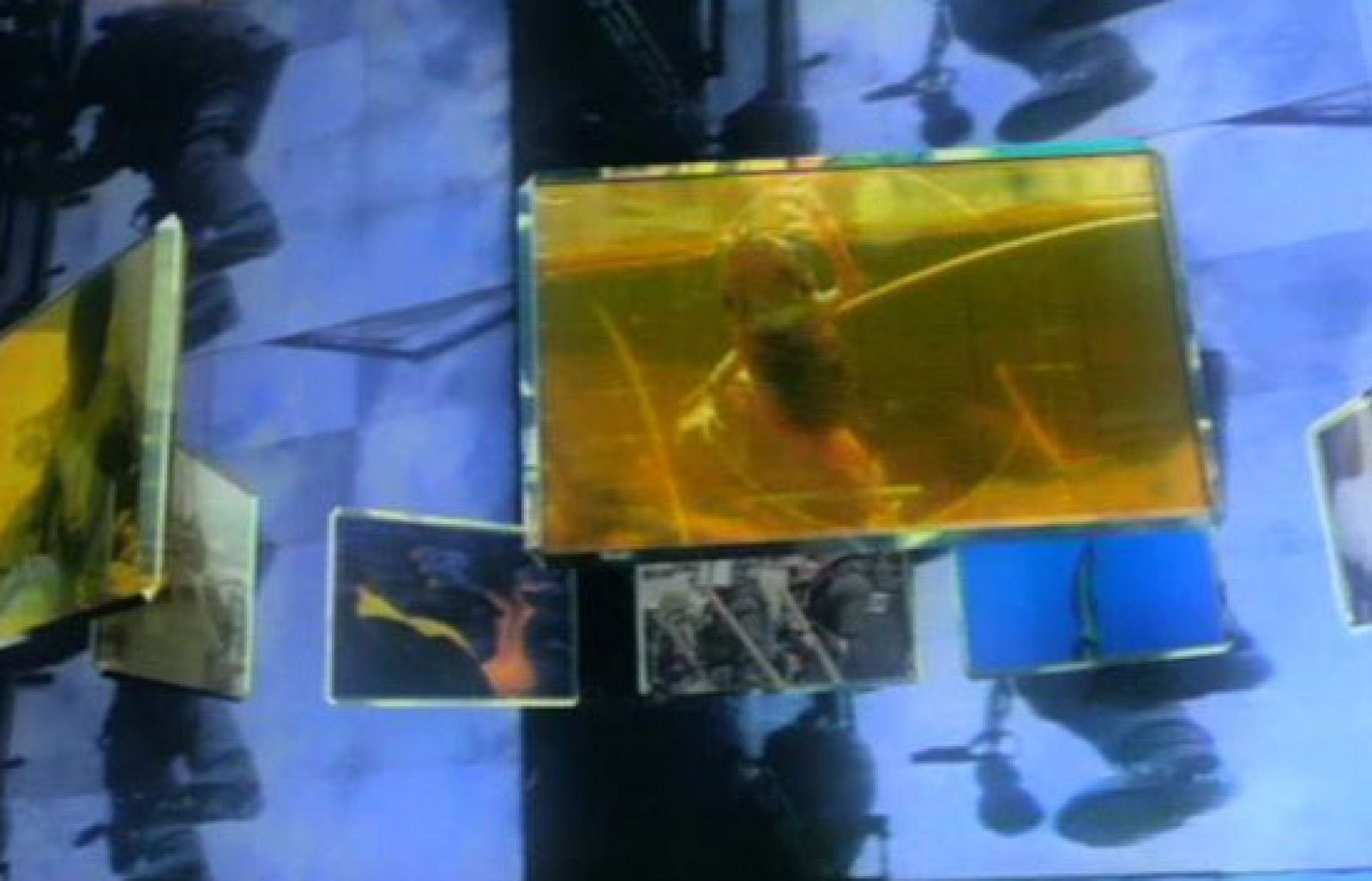 Cabecera de 'La2 Noticias' en 2001 | Ver