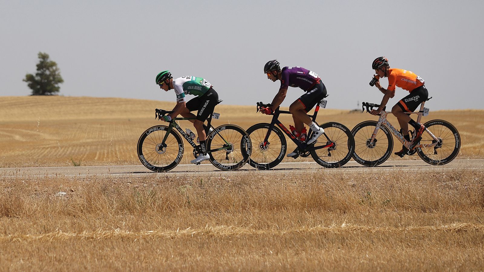 La Vuelta | Escapada de Diego Rubio en un tramo de la etapa 2