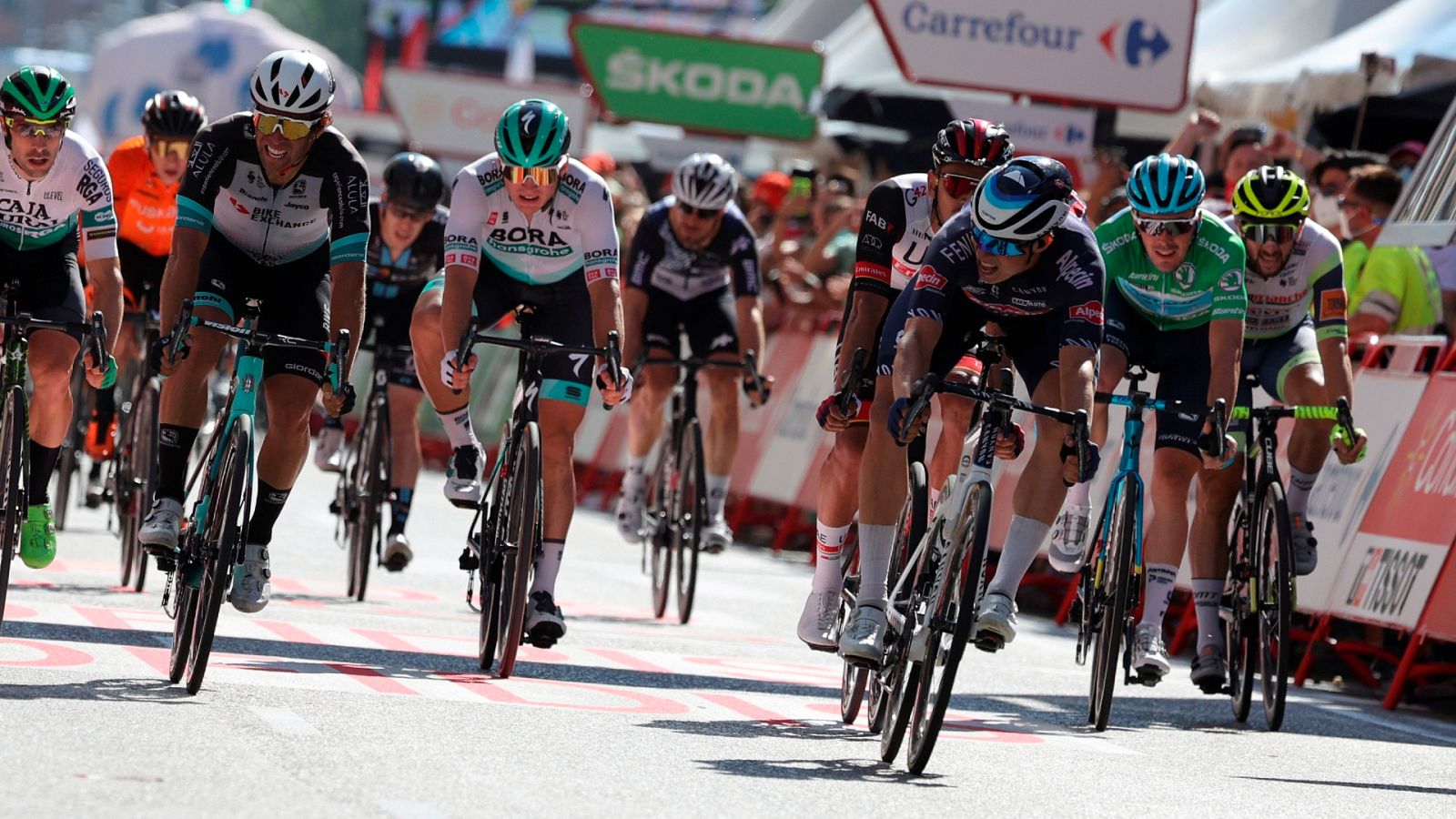 Así ha ganado Philipsen el primer sprint - ver ahora