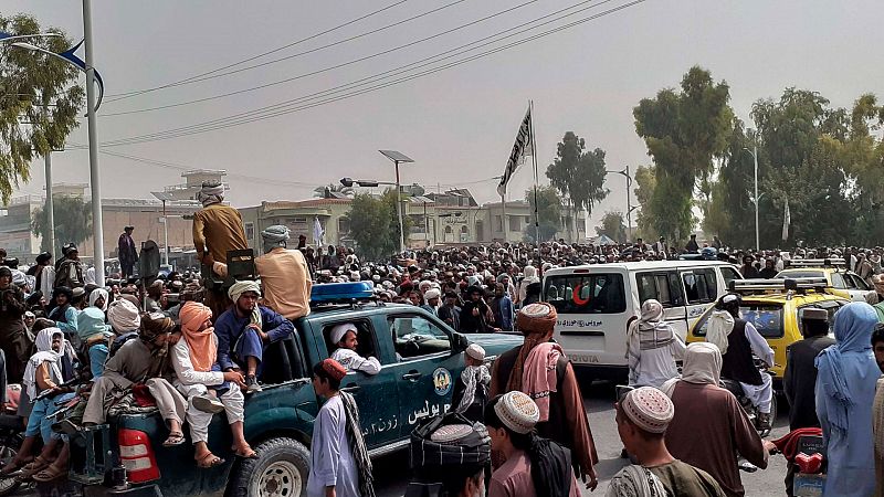 El desgobierno de Kabul: "Es un caos, un día muy oscuro para la historia de Afganistán"