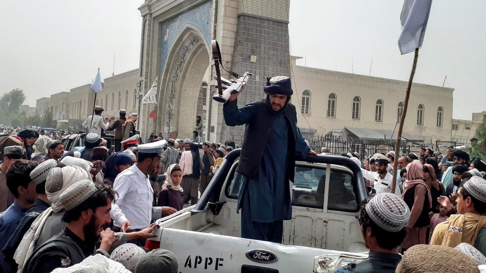 Afganistán: Los talibanes entran en Kabul y anuncian un nuevo Gobierno