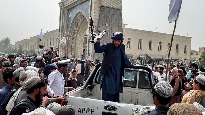 Los talibanes entran en Kabul y anuncian un nuevo Gobierno