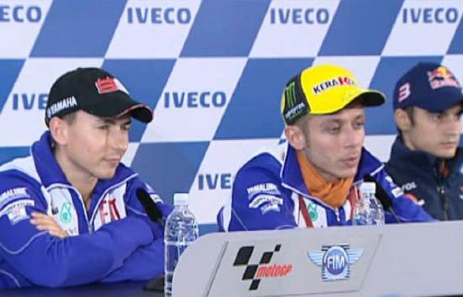 El Mundial de MotoGP está al rojo vivo y Pedrosa y Hayden pueden ser los jueces del duelo Rossi-Lorenzo.