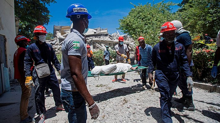 Más de 700 fallecidos y 2.800 heridos por el terremoto en Haití