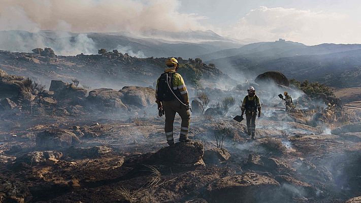 Informativo 24h - Más de 500 efectivos de todas las administraciones trabajan contra las llamas